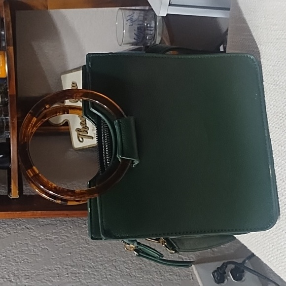 LDW Designs Forest Green Crossbody Bag with Circular Accent - Picture 4 of 5